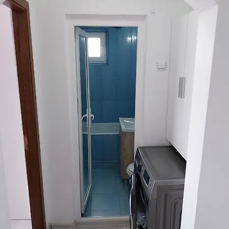 Apartament Cu 3 Central Apartment