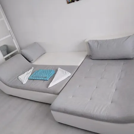 Cu 3 Apartment