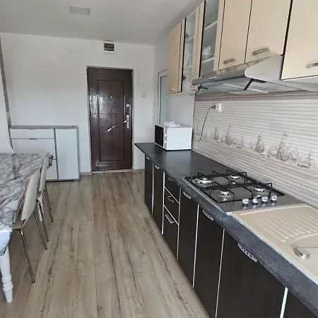 Apartament Cu 3 Central Sulina